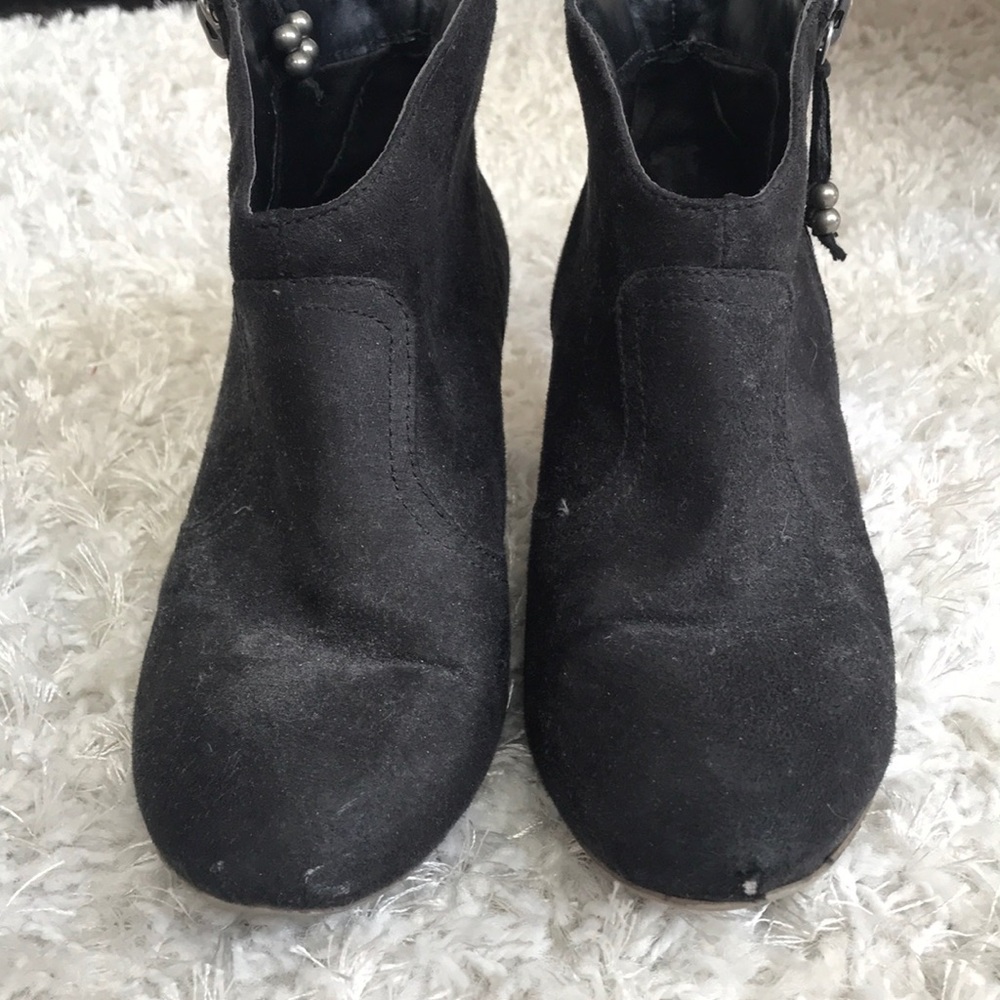 Steve Madden Black Ankle Booties - Picture 3 of 7